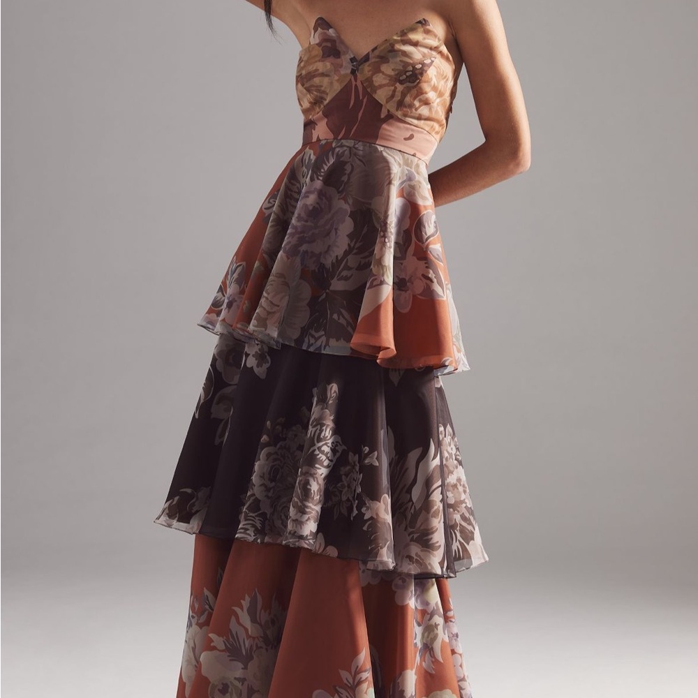 Anthropologie Geisha Designs Martina Tiered Strapless Gown